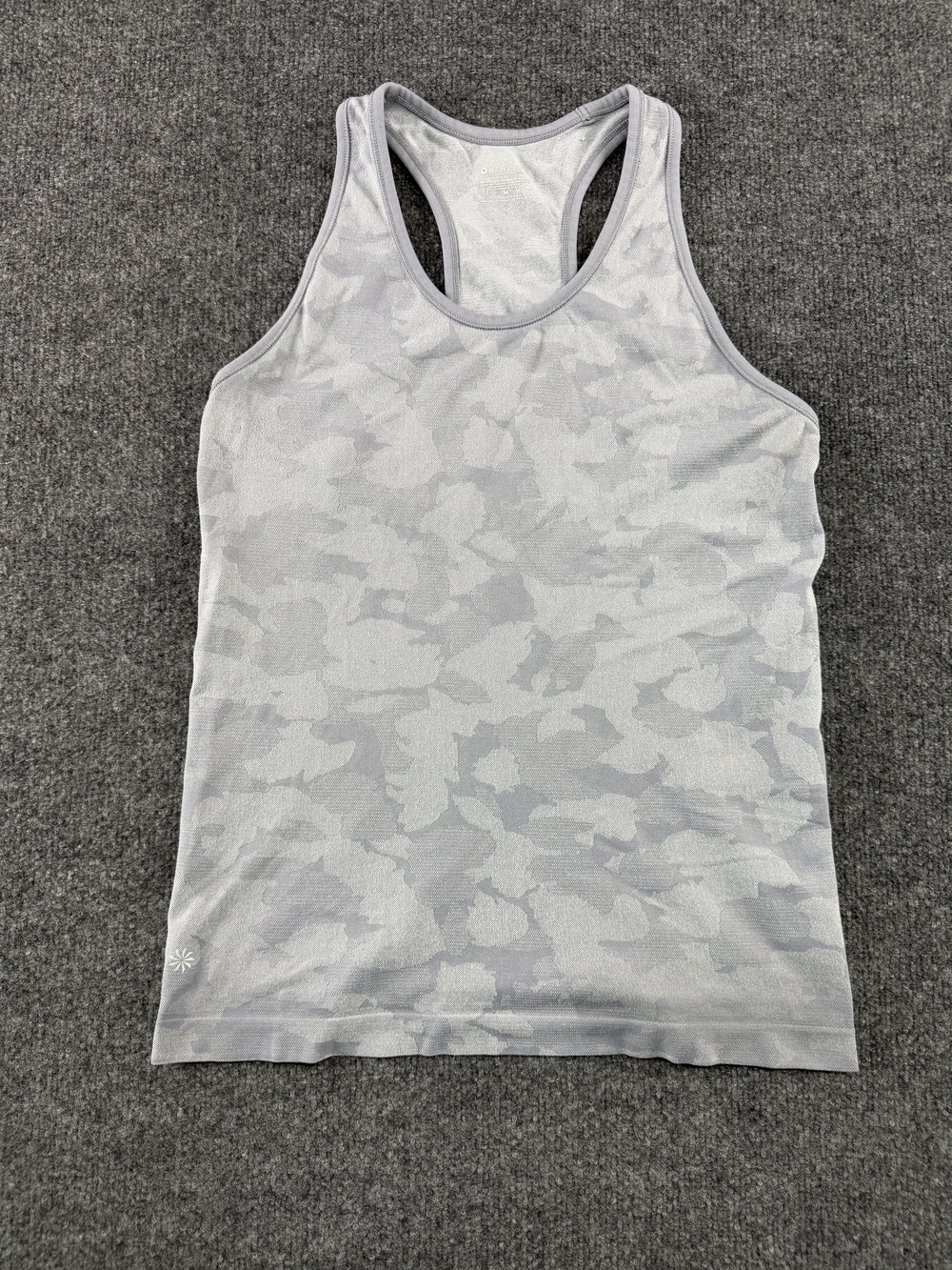 Athleta Tank Top Womens Medium Gray Camo Racerback Stretch Athletic Gym Yoga